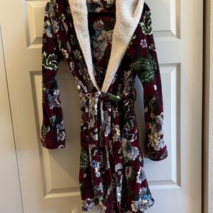 Vera Bradley Floral Robe with Sherpa Lining - Burgundy and Green